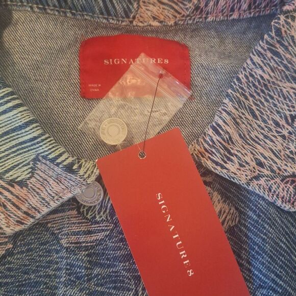 Signatures 8 printed denim jean jacket size S NWT - Picture 8 of 8
